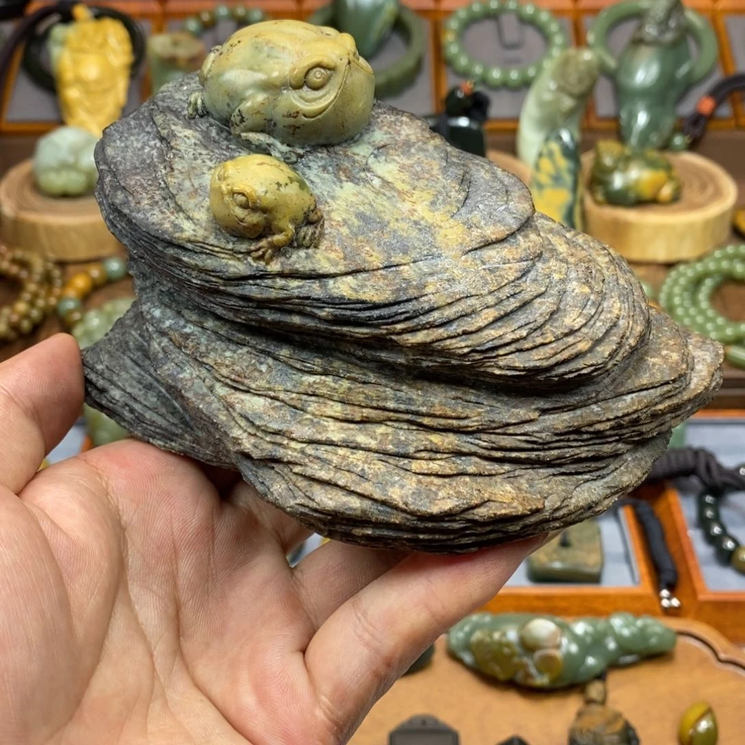 岫岩河磨玉（透闪石质玉）未镶嵌摆件