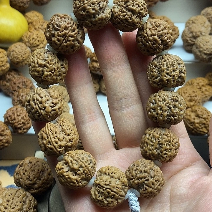 吊坠金刚菩提蜂窝梅花