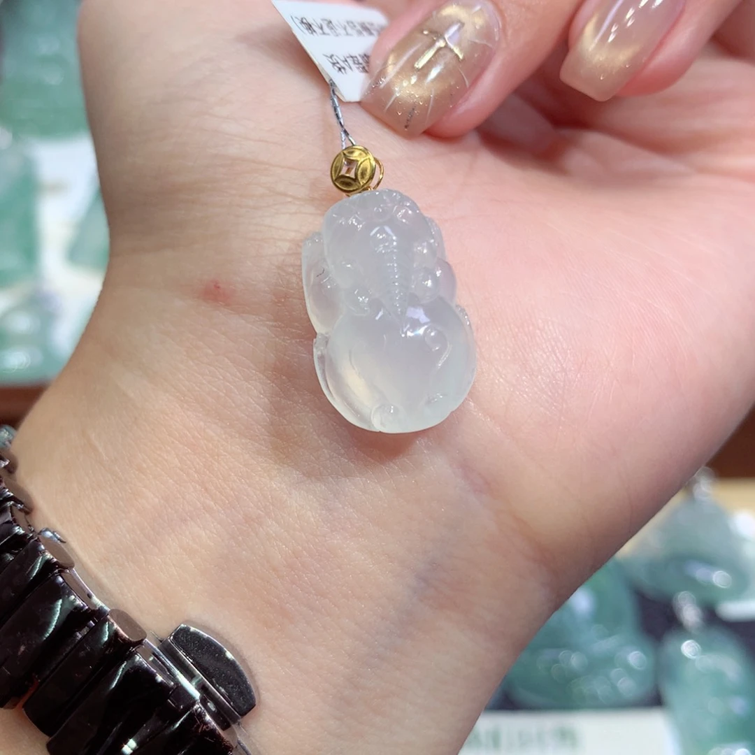 吊坠(不含链)18K金镶嵌翡翠