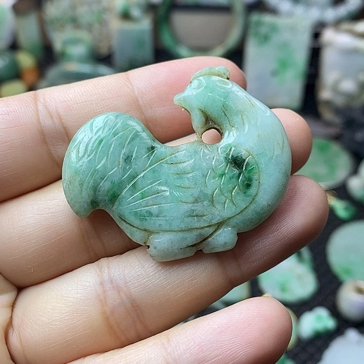 翡翠未镶嵌颈饰缅甸天然翡翠大吉大利