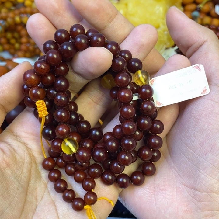 未镶嵌琥珀珠宝奇石