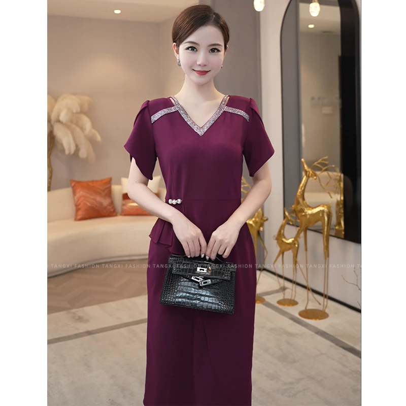 2025夏季新款【QQ-X1133】法式轻奢高级感V领镶钻红色气质连衣裙子