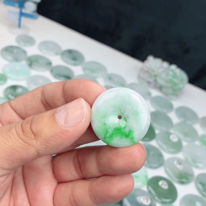 翡翠未镶嵌颈饰缅甸天然A货翡翠29.6-5.8