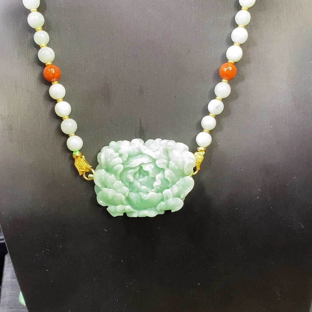 颈饰未镶嵌翡翠吊坠