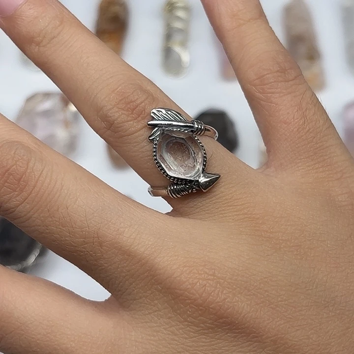 水晶戒指银S925镶嵌闪灵钻戒指