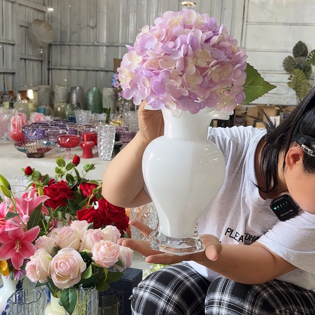 水晶花瓶白色琉璃