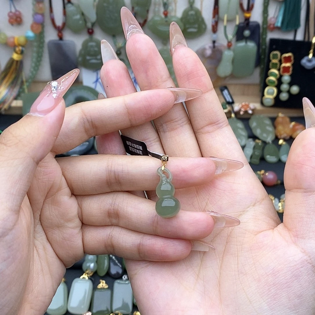 和田玉18K金镶嵌吊坠(不含链)