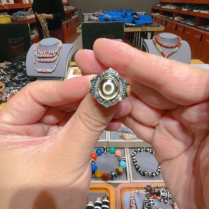 未镶嵌玛瑙/玉髓珠宝奇石