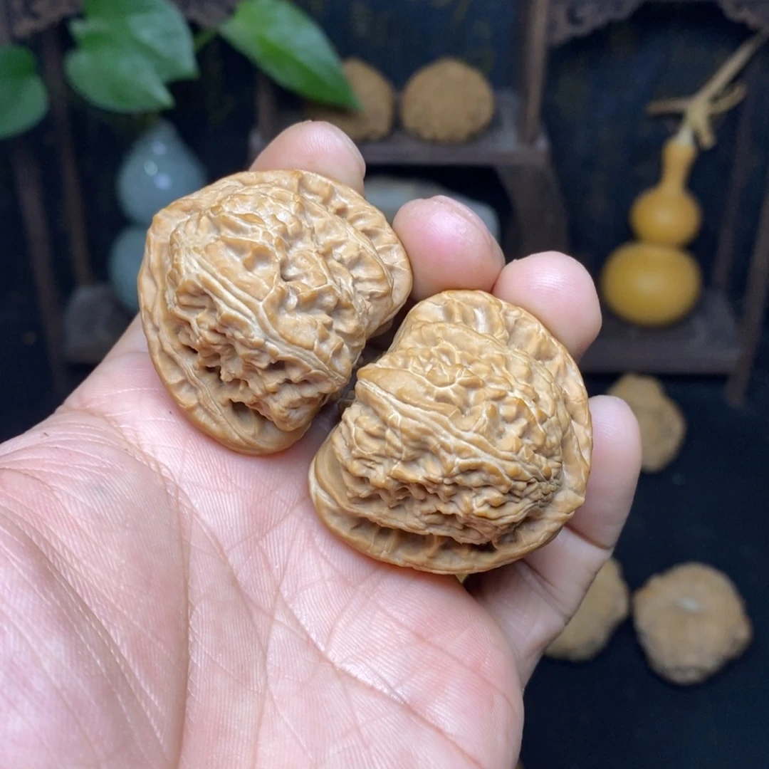 文玩核桃吊坠G*K40白狮子