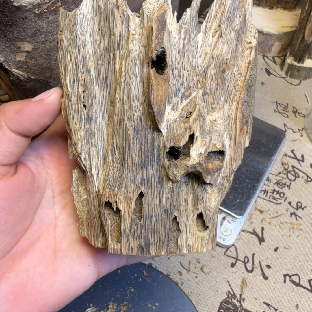 G***a沉香块料沉香块料97克