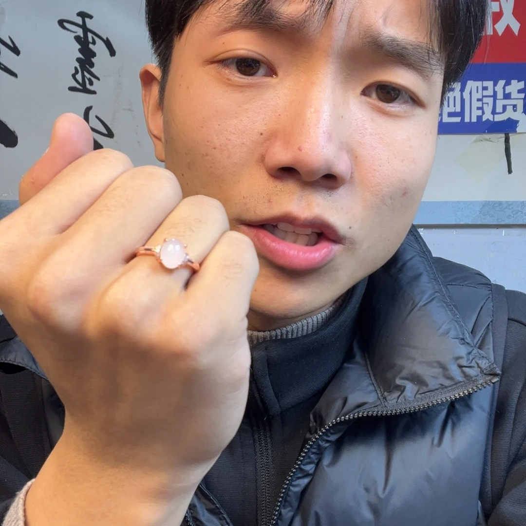颈饰未镶嵌和田玉多样性羊脂玉戒指