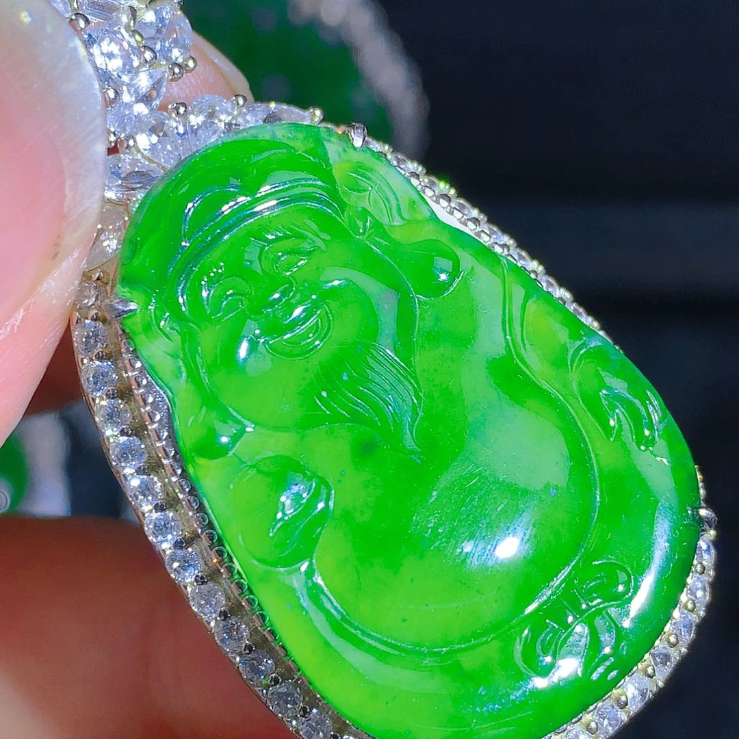 翡翠颈饰银S925镶嵌吊坠