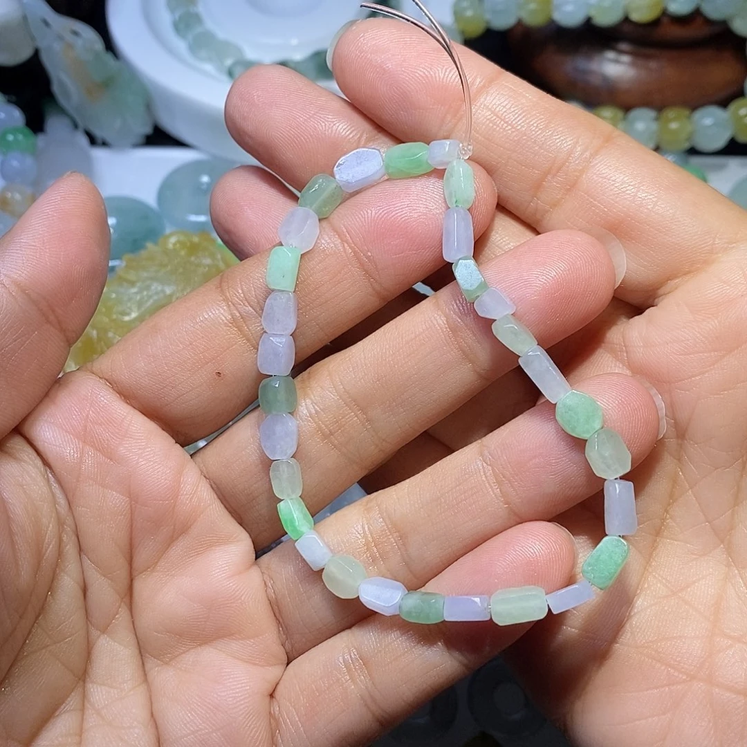 定制翡翠未镶嵌碎冰冰手串