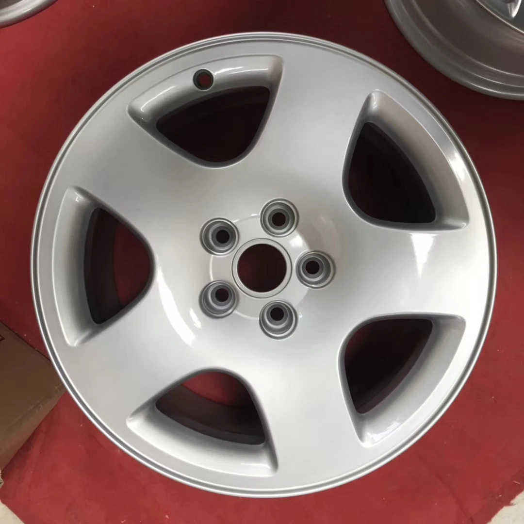 17寸奥迪A8原装轮毂锻造拆车烤漆处理不变形不开裂质保三年