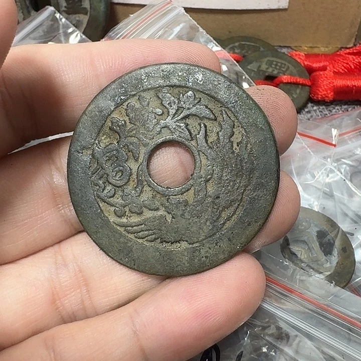 龙***）铜现代工艺品花钱