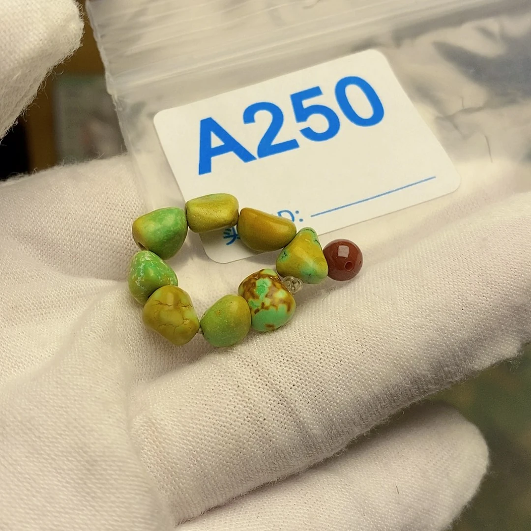 南红玛瑙未镶嵌珠宝奇石