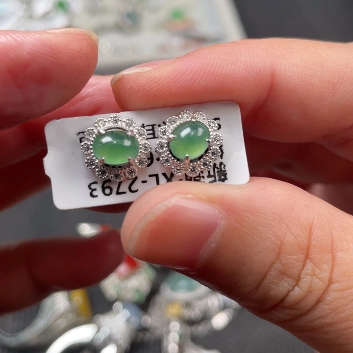 翡翠未镶嵌戒指缅甸天然翡翠