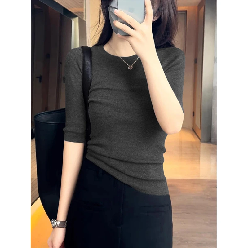 新款洋气简约圆领针织打底衫女秋季时尚修身五分袖气质百搭上衣