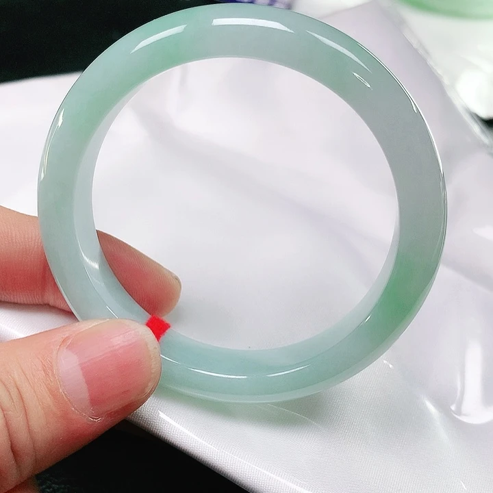 翡翠手镯（圆镯）未镶嵌天然翡翠手镯