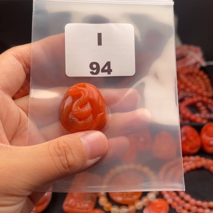 未镶嵌南红玛瑙多样性发货吊坠南红玛瑙
