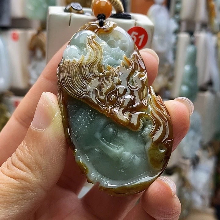 颈饰未镶嵌翡翠每天