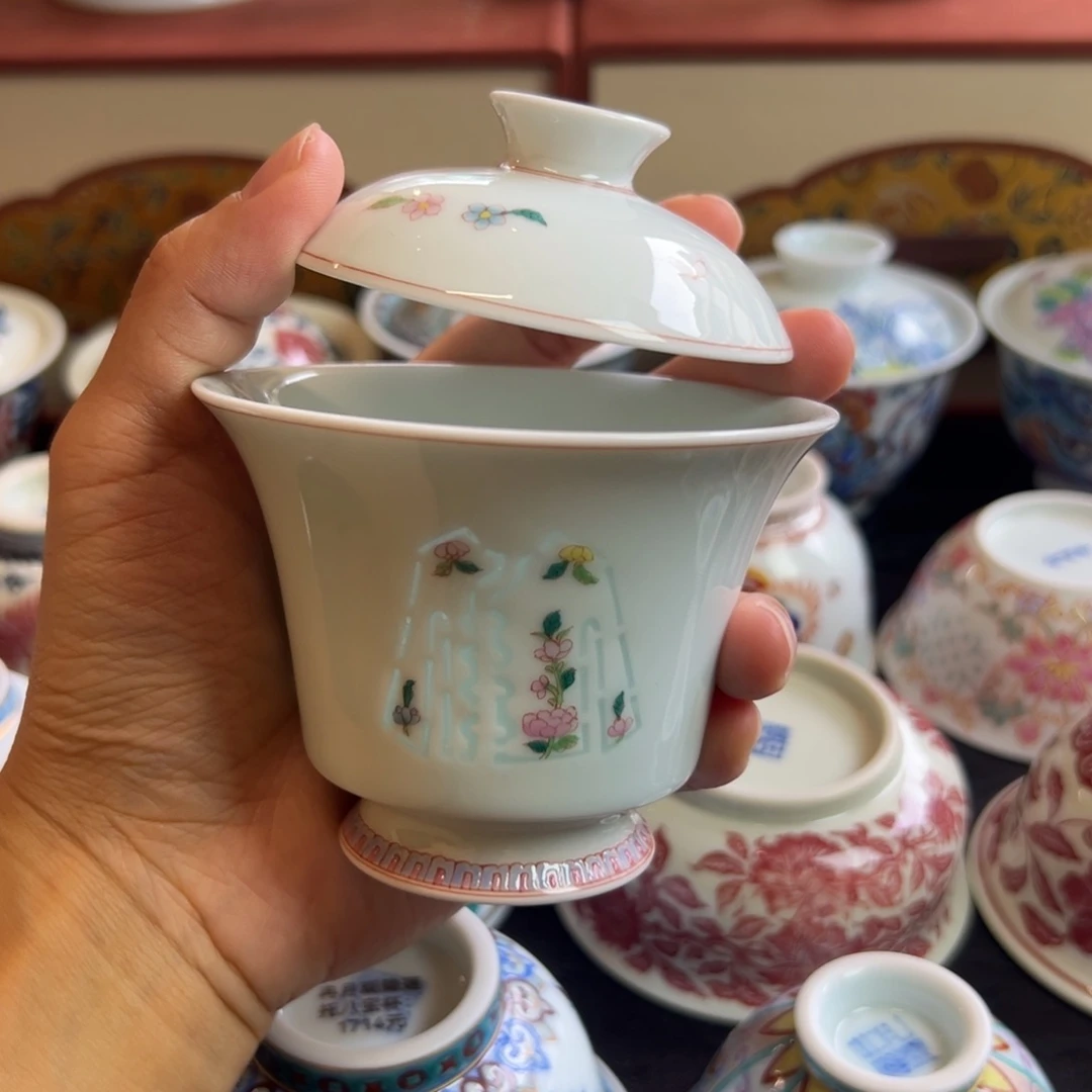 手绘玲珑花样旗袍