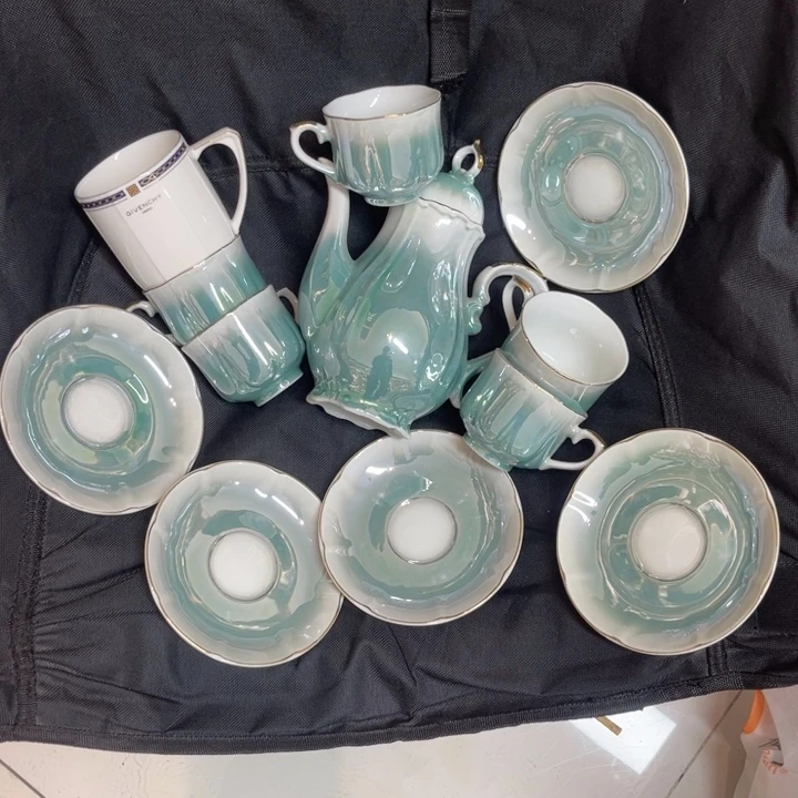 溏***心默认微瑕。满28元包邮发货 不退不换紫砂不退不换