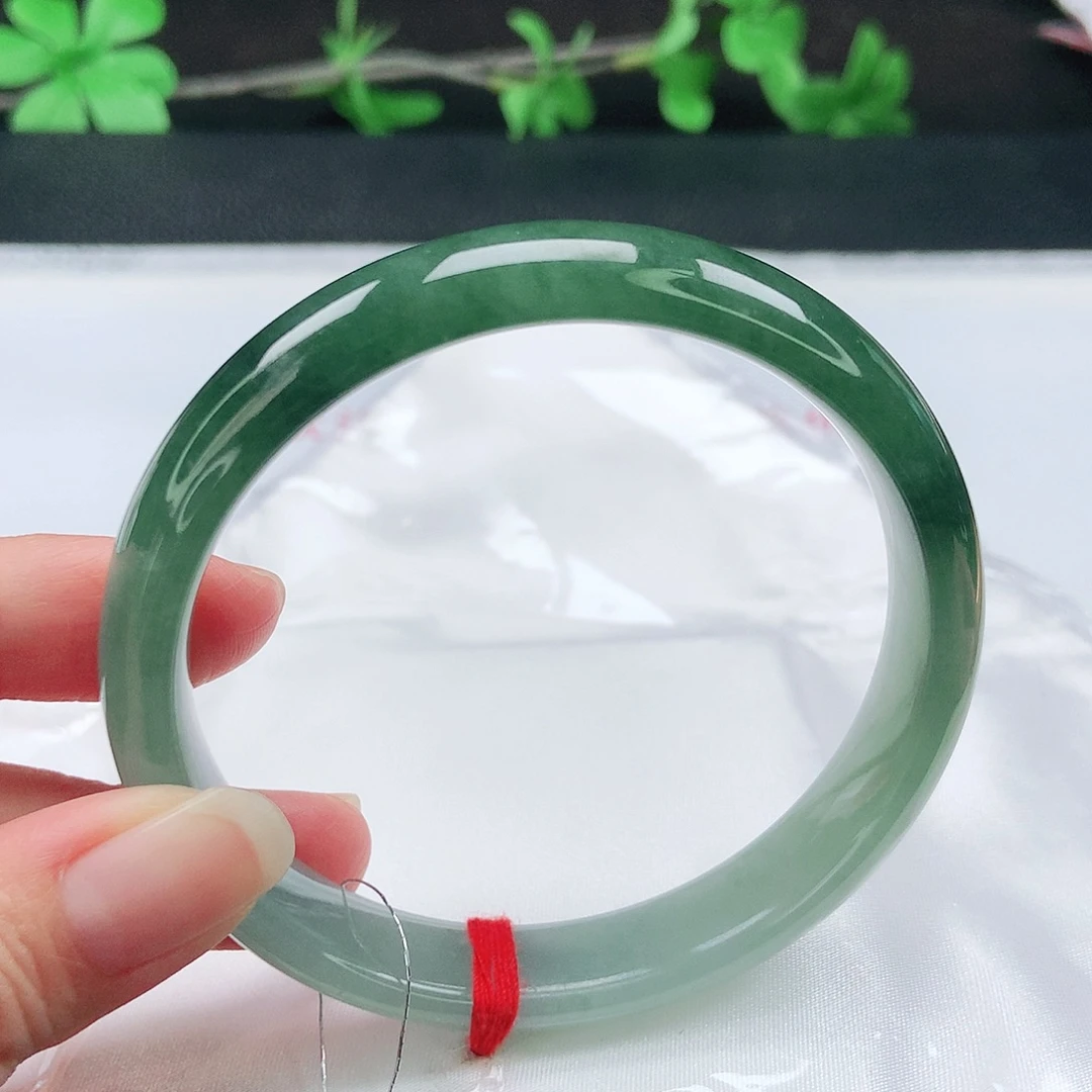 翡翠未镶嵌手镯62圈