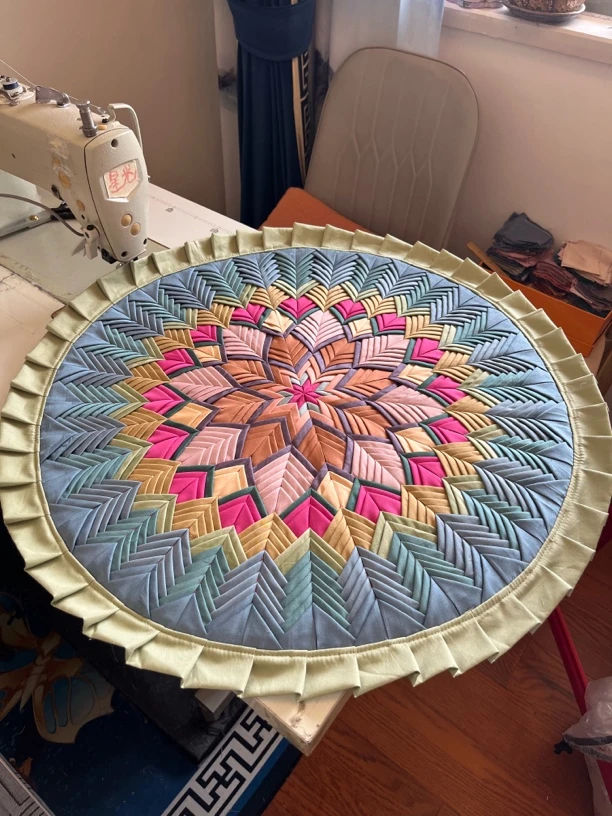 纯棉缘莲花图案垫直径60厘米左右