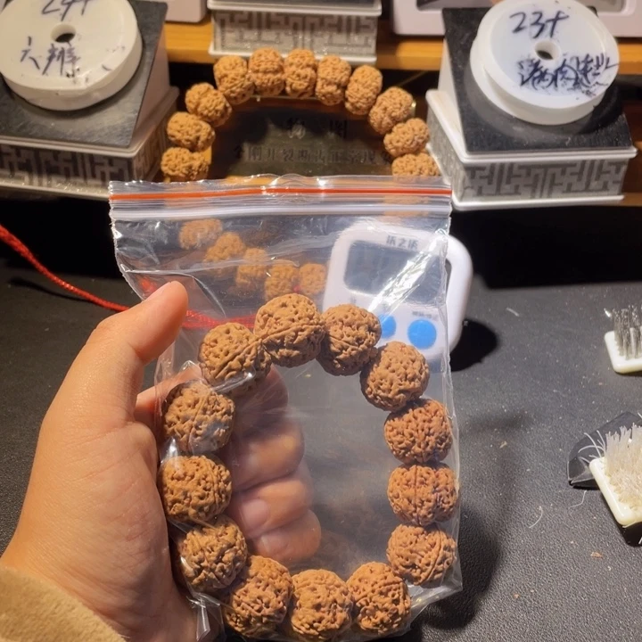 七***_金刚菩提手串这个