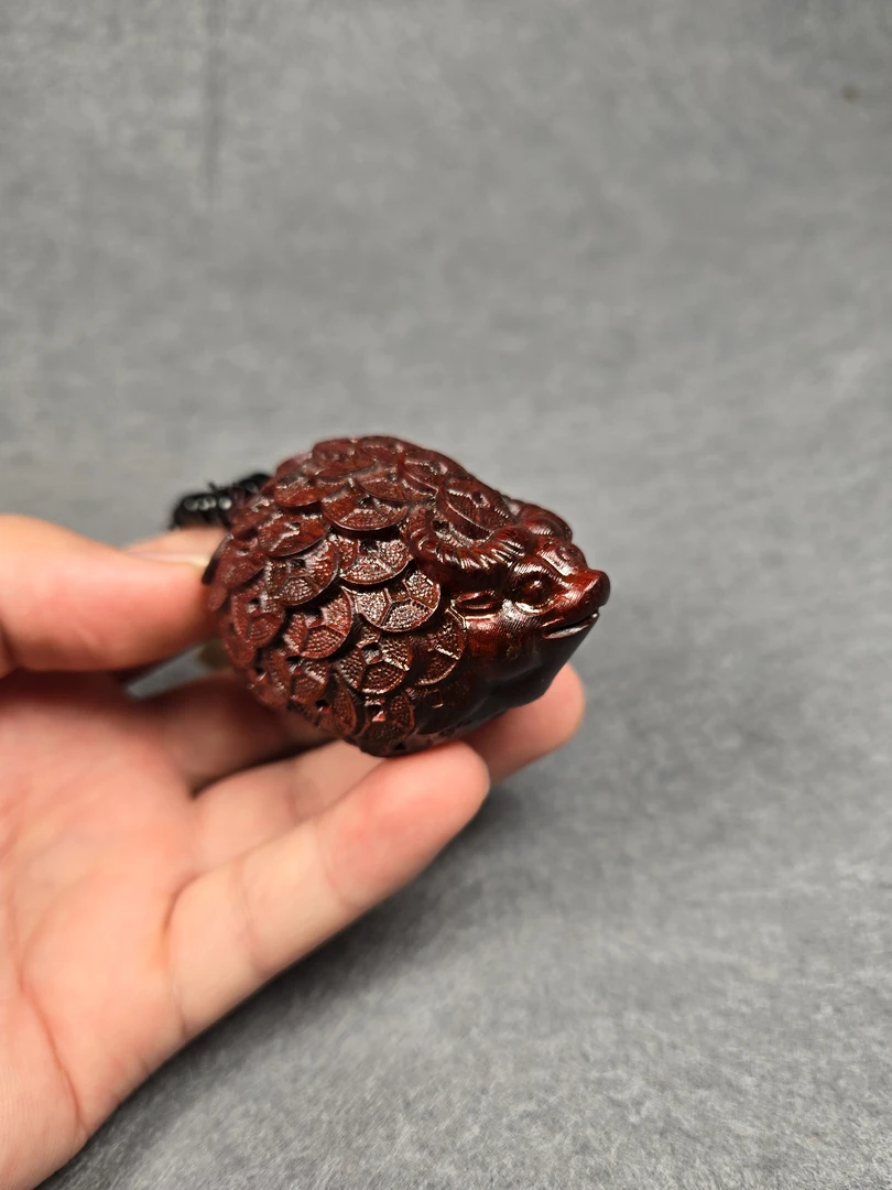 金钱牛   红木牛牛手把件摆件