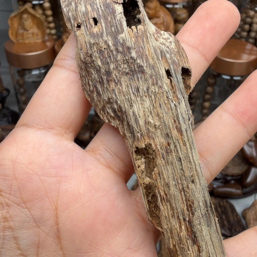 沉香沉香碎屑柬埔寨菩萨品香料 4.9 克