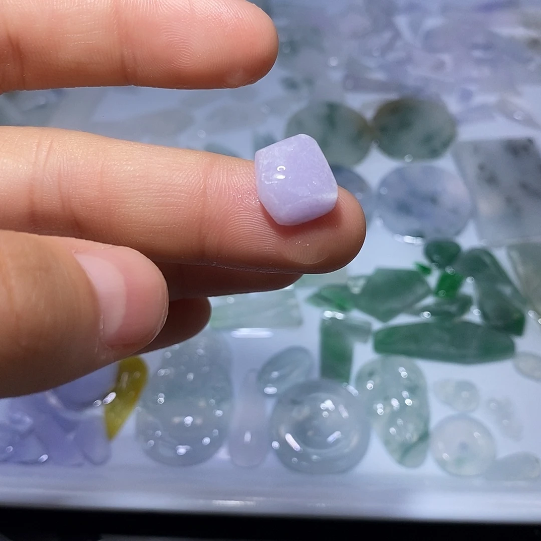 颈饰未镶嵌翡翠7544