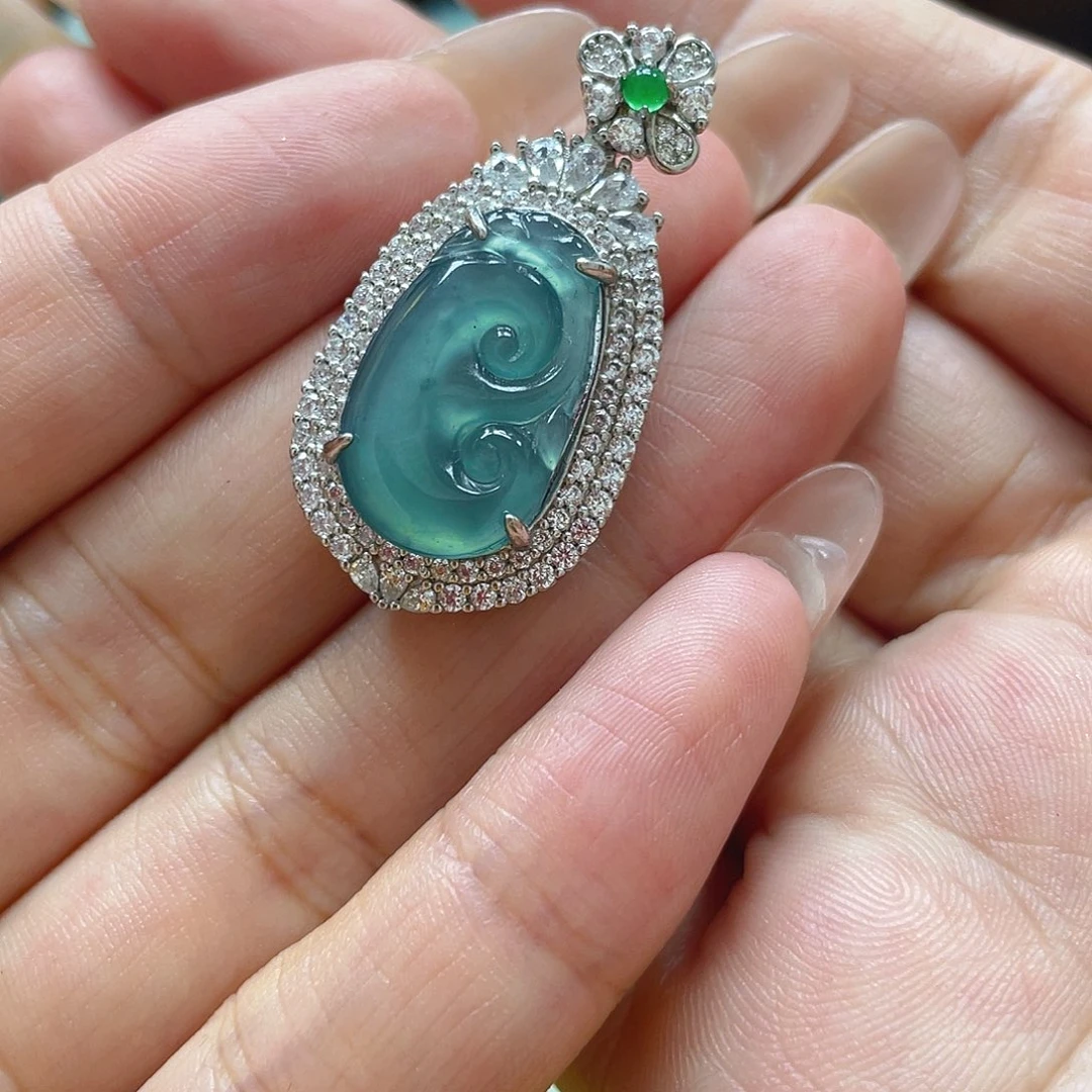 翡翠手镯未镶嵌明*翡翠100