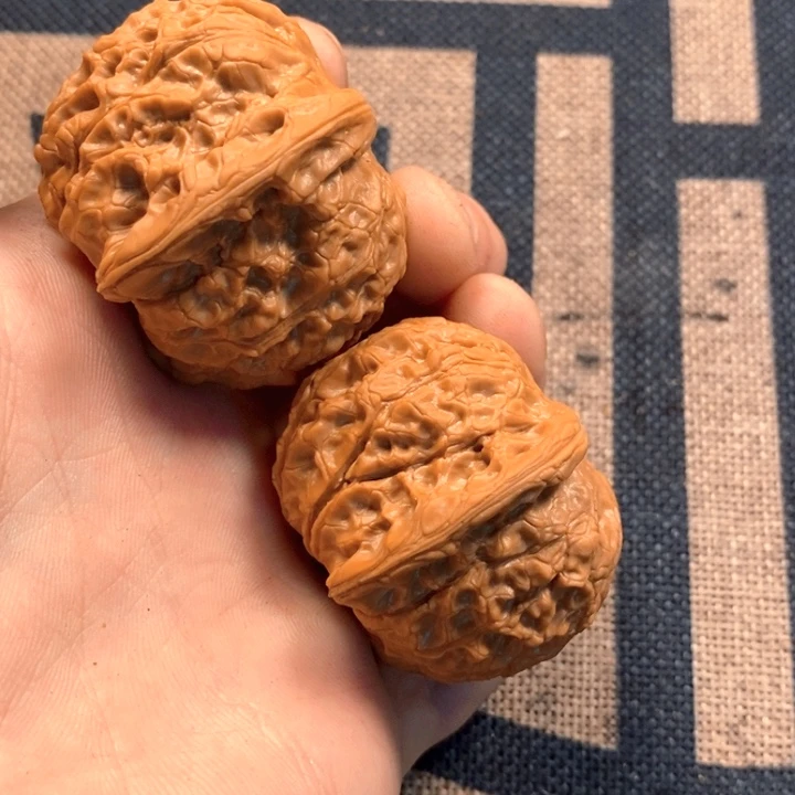 吊坠文玩核桃血麒麟
