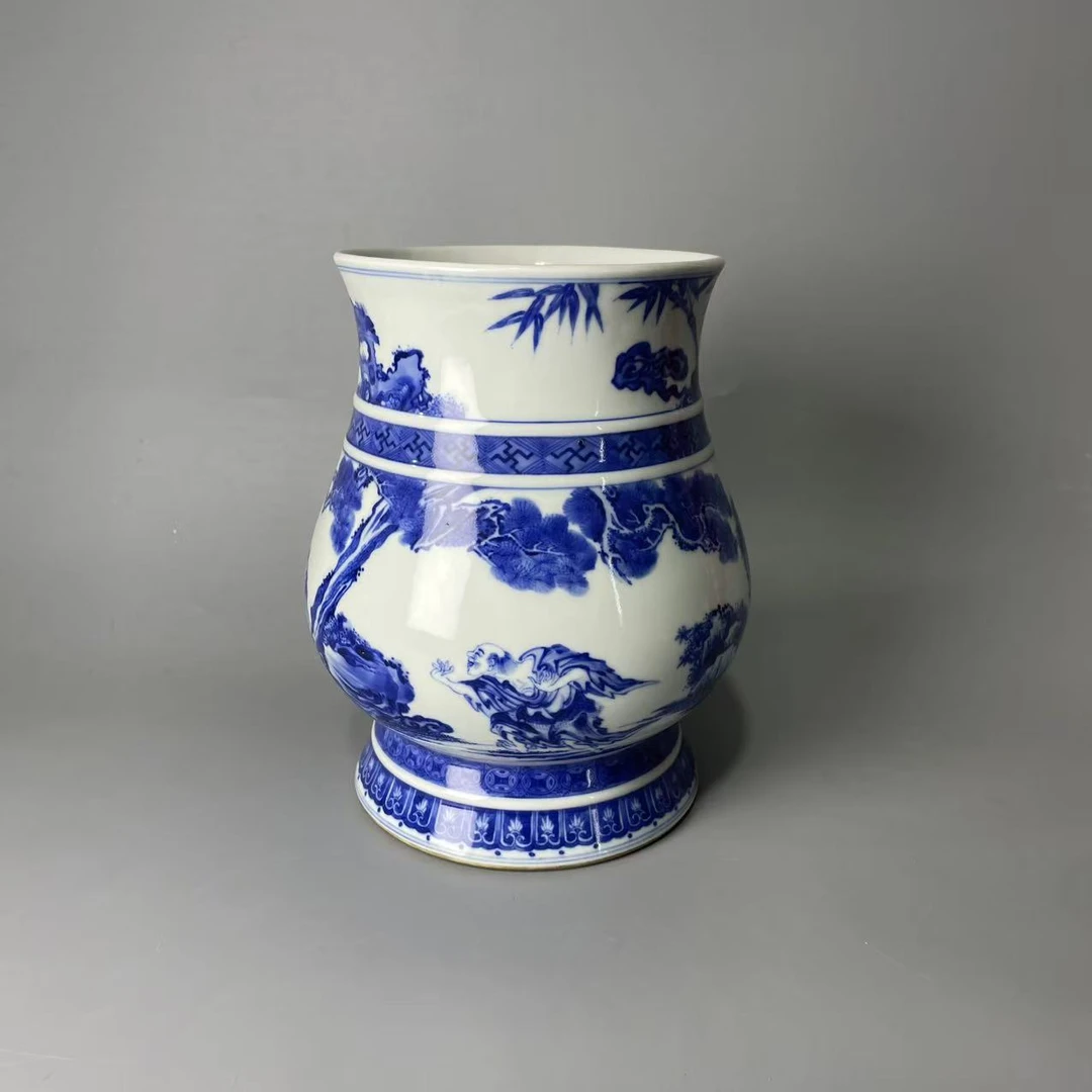 青花四仙拱寿纹尊