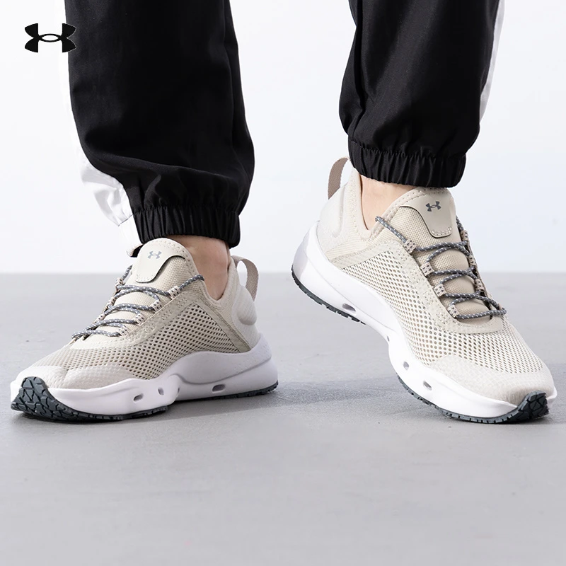 UA安德玛跑步鞋男鞋冬季轻便缓震运动鞋户外健身训练鞋3023739