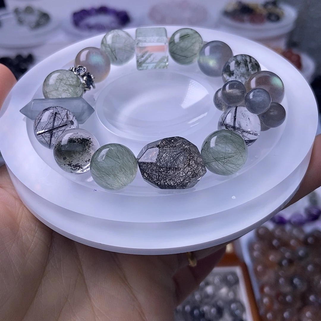 水晶手链未镶嵌?**太定制打孔不退换