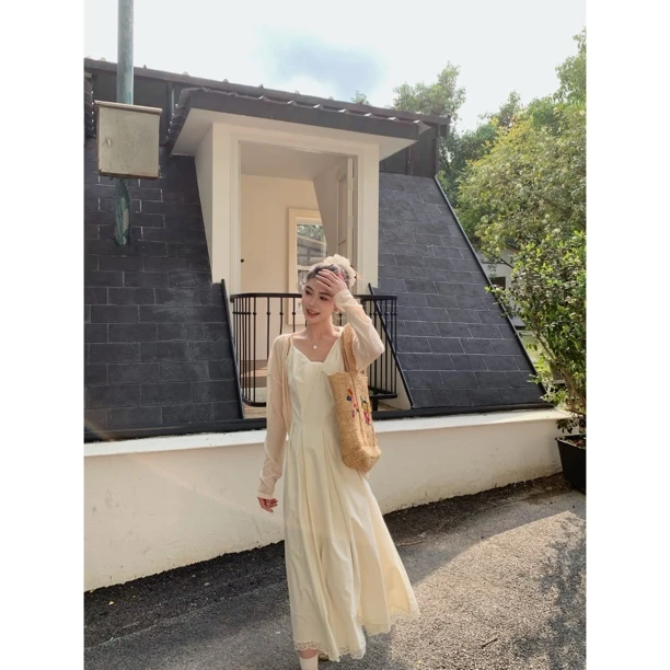 赵小小【美神降临】气质绝美吊带轻奢高级感纯欲风显瘦连衣裙26551