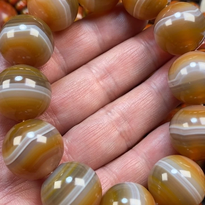 未镶嵌颈饰玛瑙/玉髓阿*哥