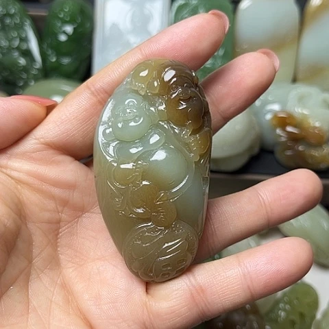 颈饰未镶嵌和田玉越**好