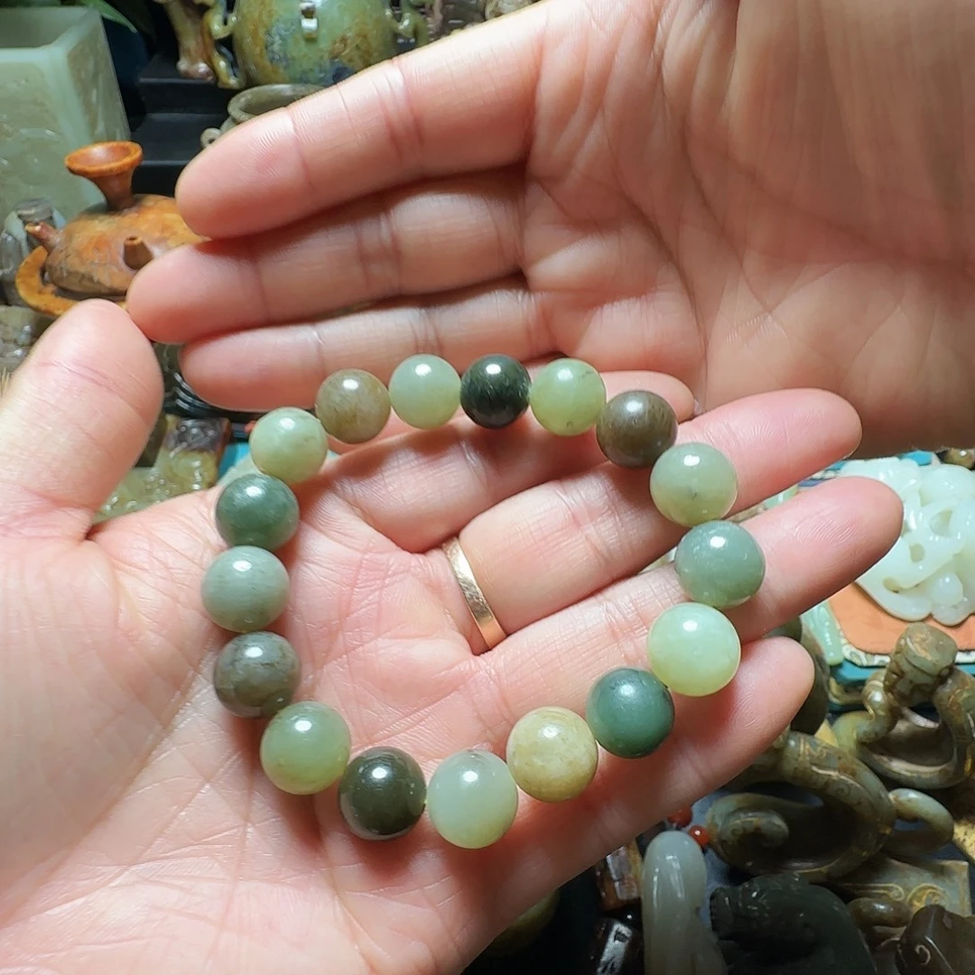 和田玉未镶嵌手串