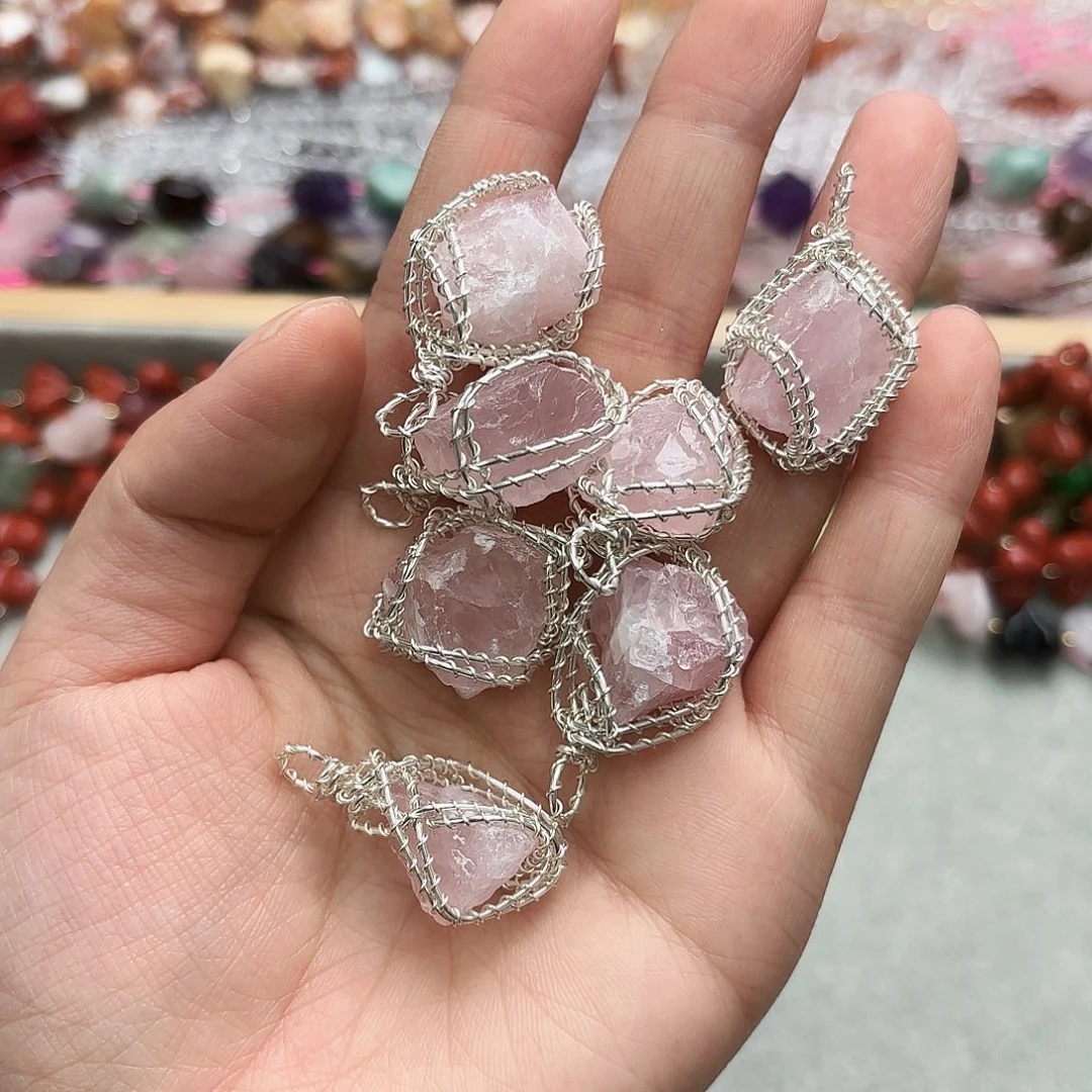 玛瑙/玉髓未镶嵌珠宝半成品粉晶绕线原石吊坠一颗