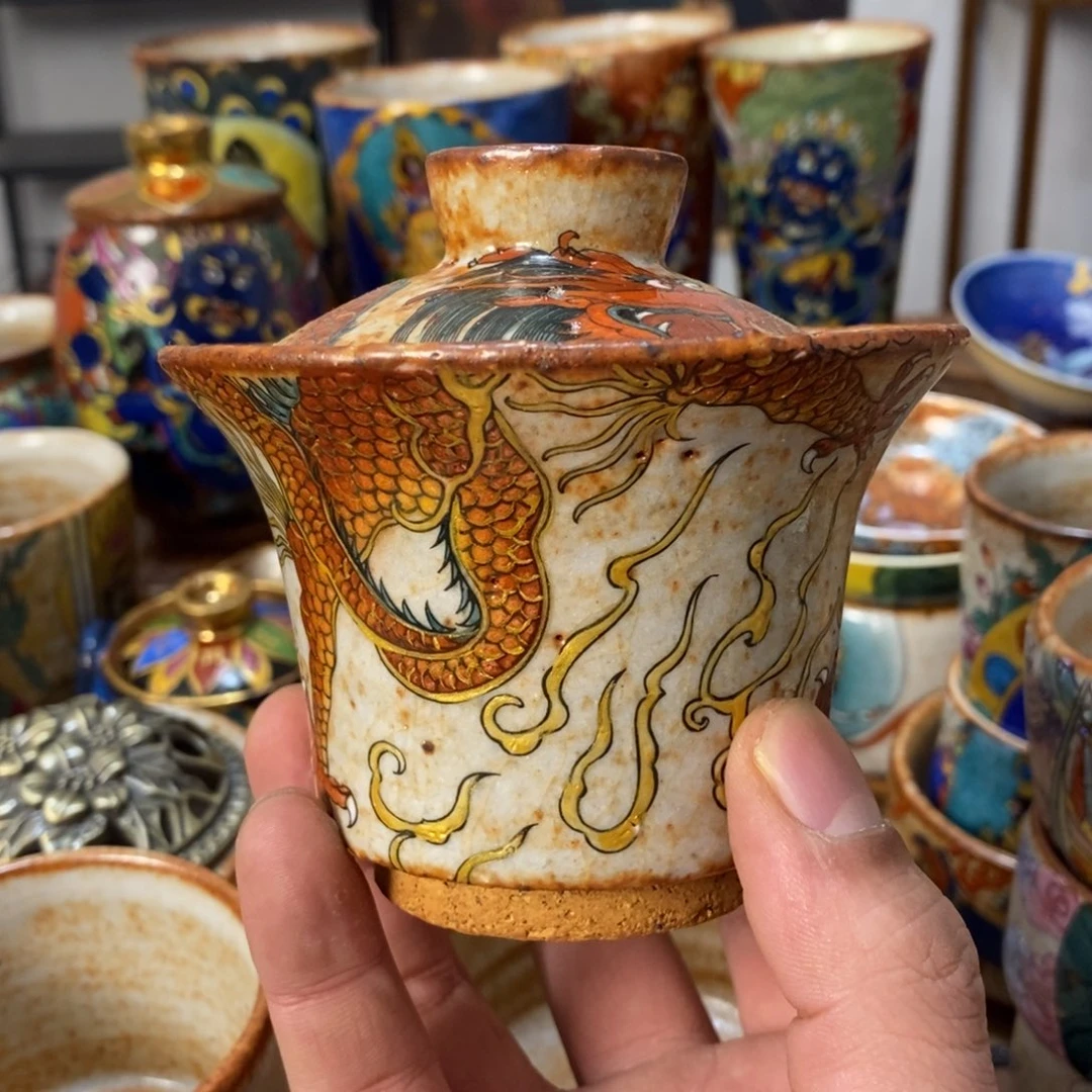 手工制作的一款龙盖碗