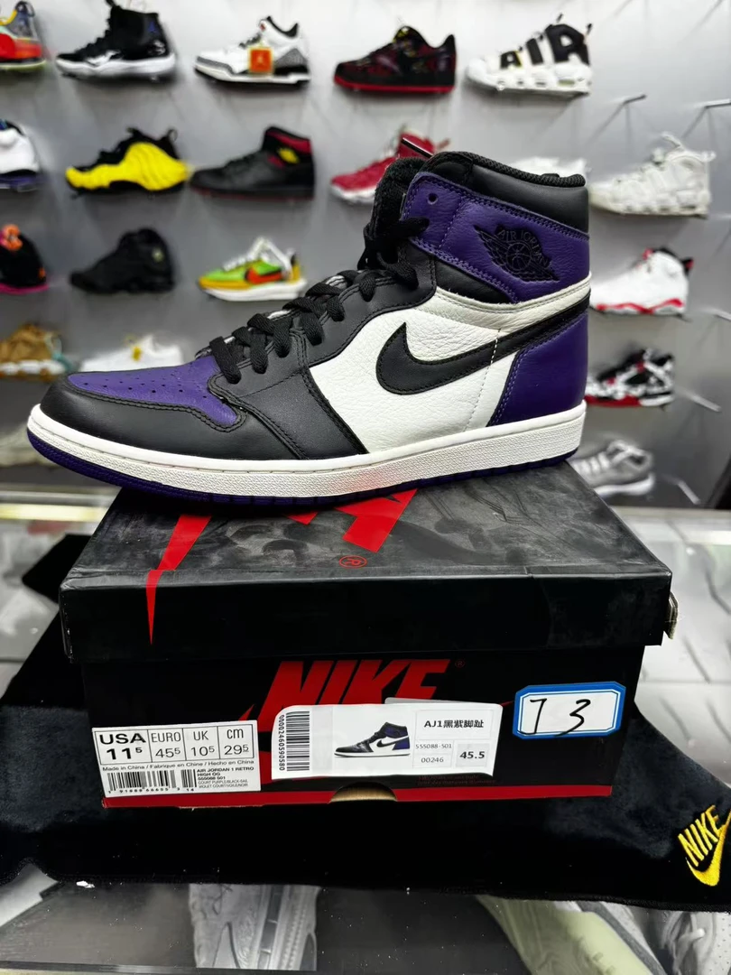 nike  aj1   黑紫脚趾  全新原盒  45.5码  11月6日 GUI