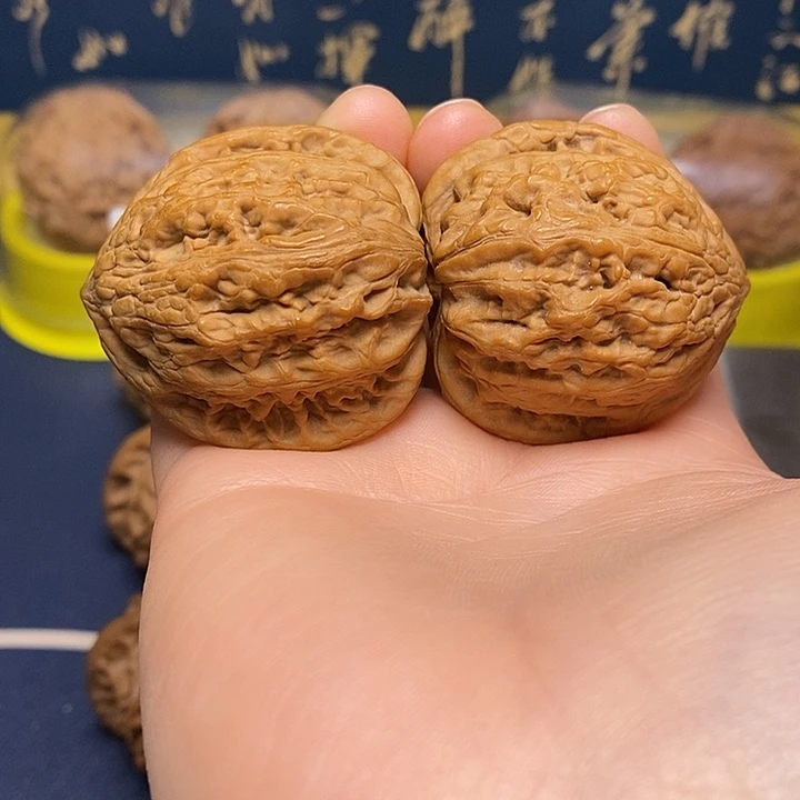 文玩核桃把件野生昆仑