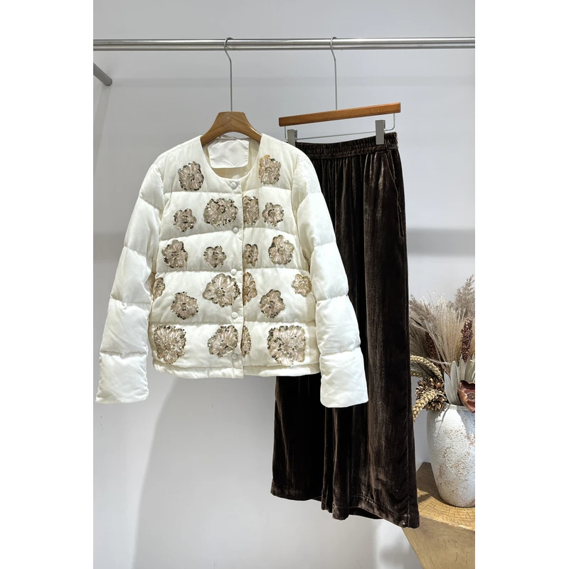 亮片珠珠短款羽绒服---Y216