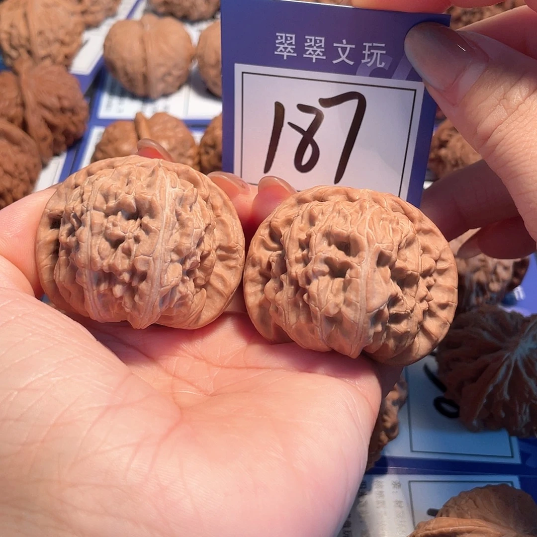 把件桃核187号全品白狮子4.7
