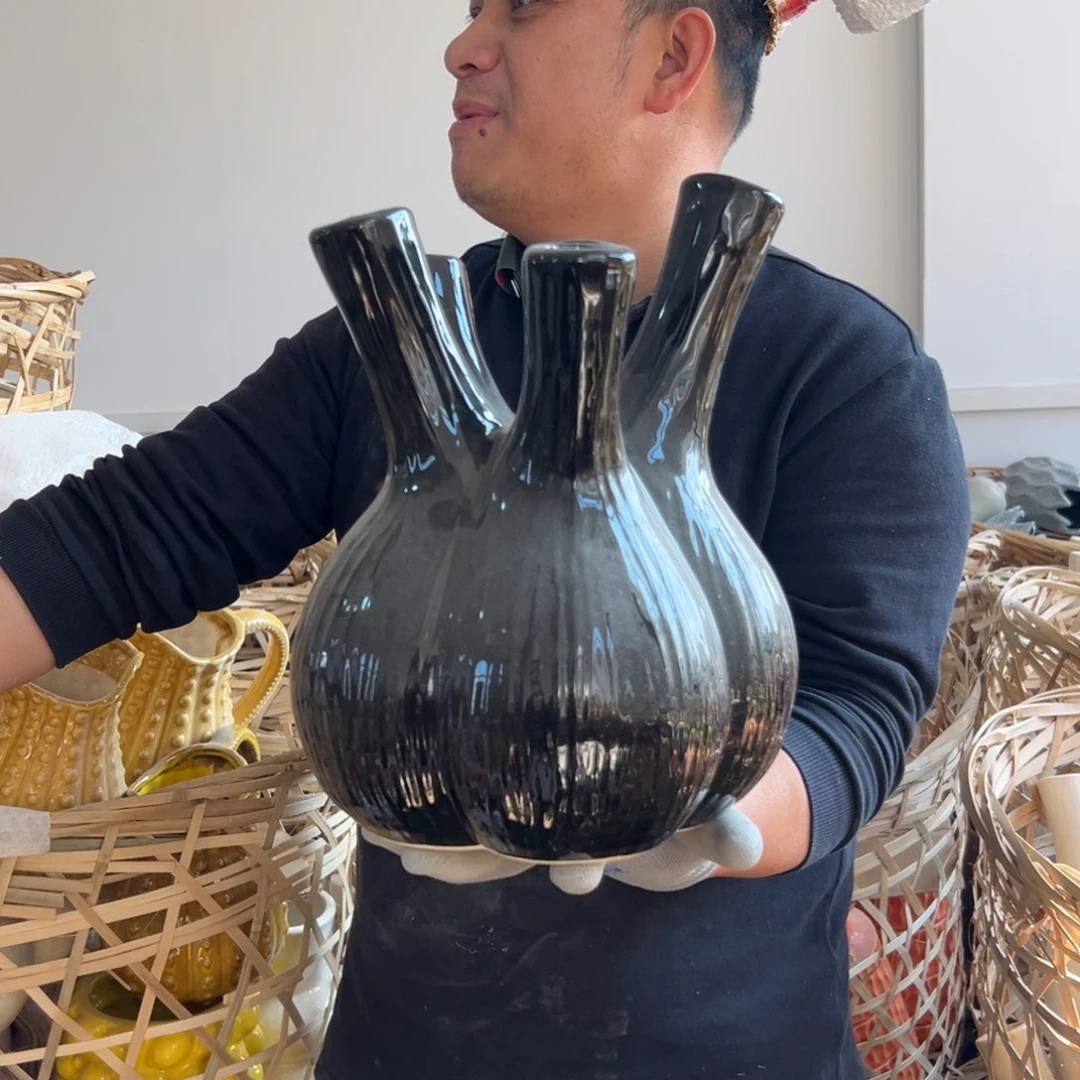 摆件195 号高中低温陶瓷瓶（部分微瑕）