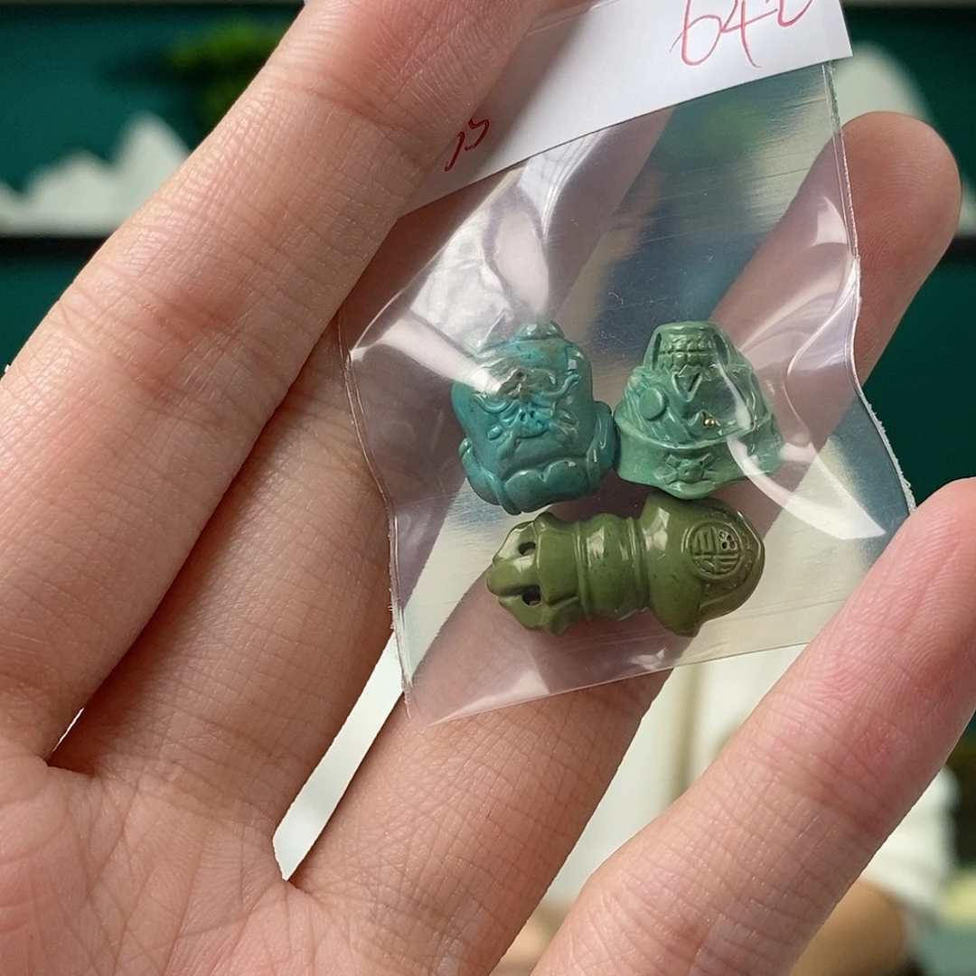 绿松石未镶嵌珠宝奇石